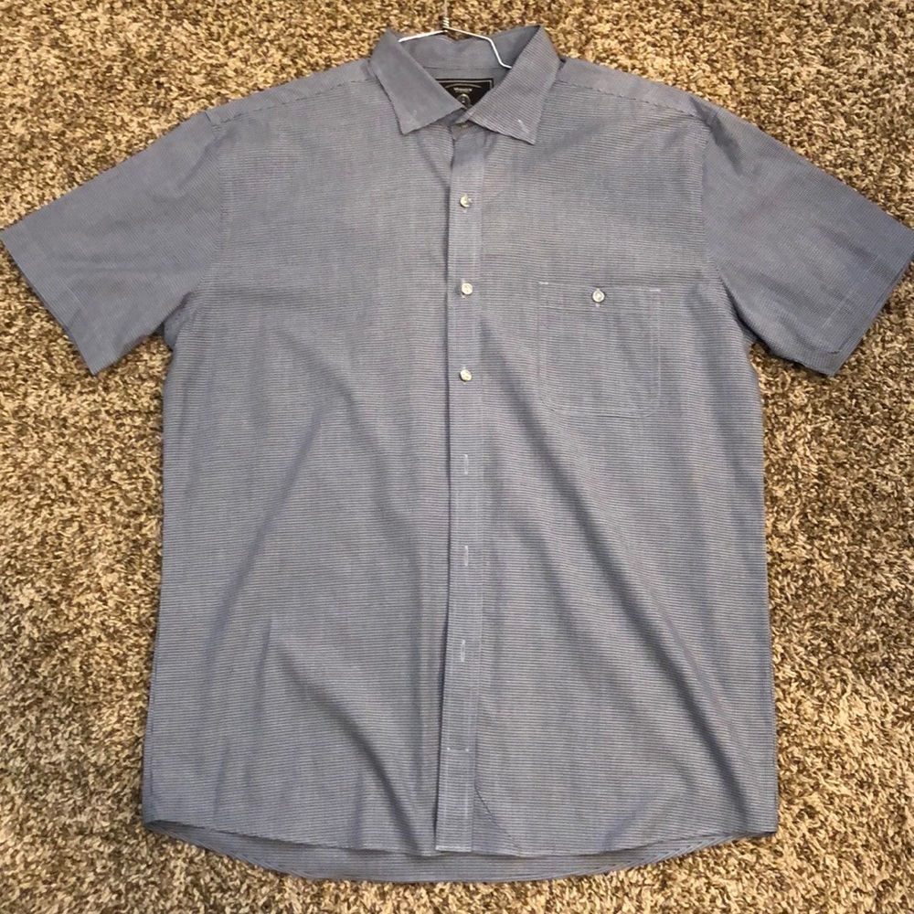 Never worn, short sleeve marker and Co.